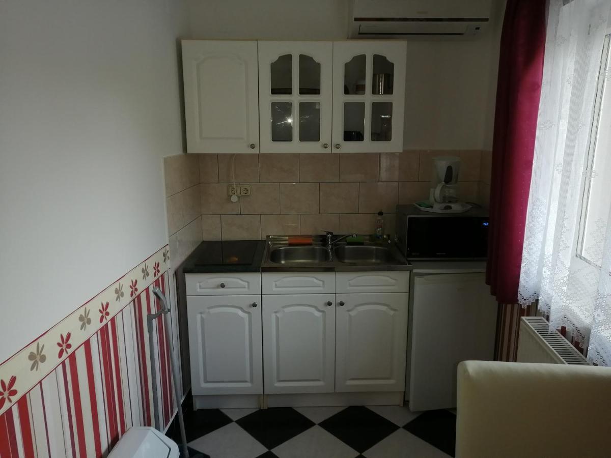 Magdalena Apartmanhaz Heviz Exterior photo